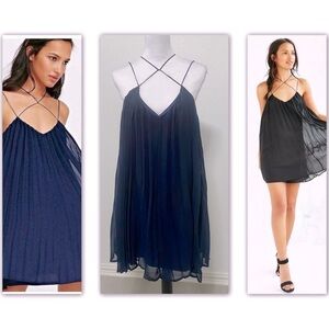 Urban Outfitters Kimchi Blue Mini Strappy Neck Babydoll Dress USA Medium Navy